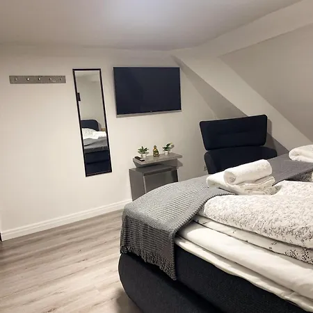 Historisches Haus Am Fusse Der Festung Ehrenbreitstein Am Schoenen Rhein Rum i privatbostad Koblenz (Rhineland-Palatinate)