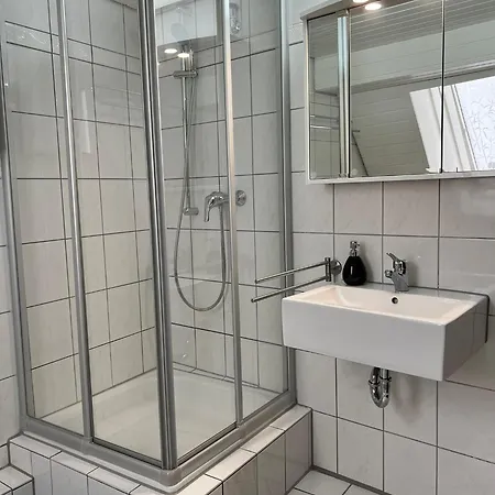 Historisches Haus Am Fusse Der Festung Ehrenbreitstein Am Schoenen Rhein *